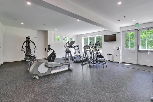 32 Willey Creek Rd Unit 205, Exeter, NH 03833