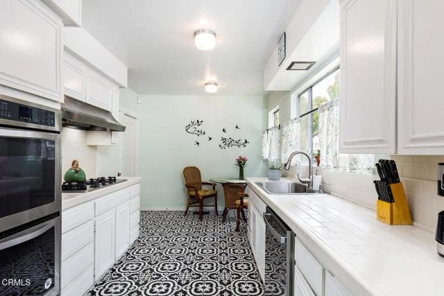 1710 N Catalina Avenue, Pasadena, CA 91104