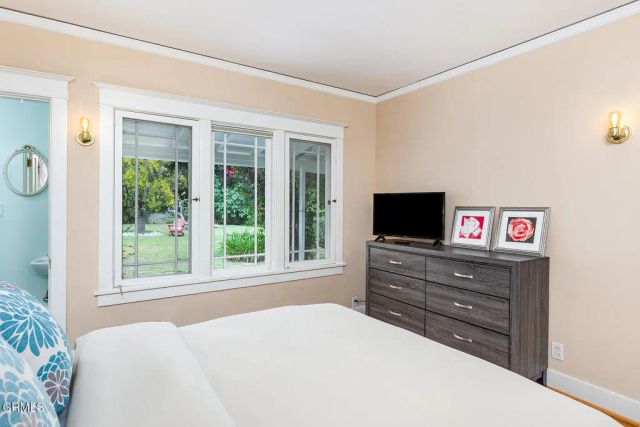 1710 N Catalina Avenue, Pasadena, CA 91104