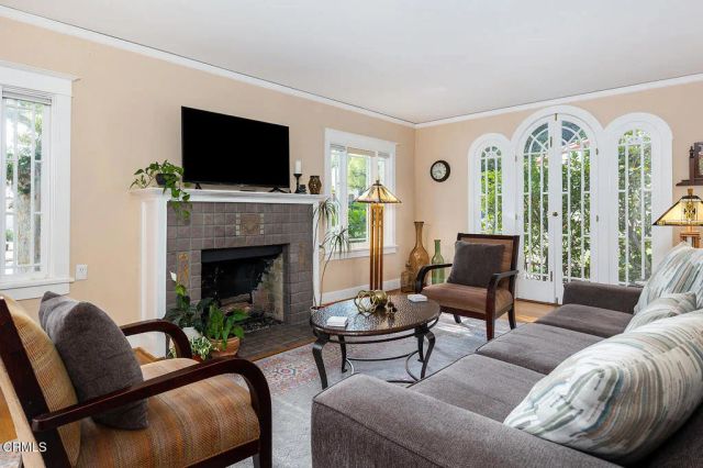 1710 N Catalina Avenue, Pasadena, CA 91104