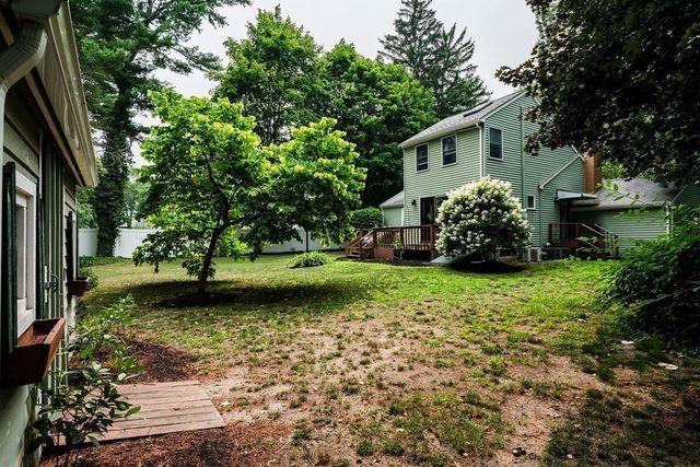 1083 Edgell Rd, Framingham, MA 01701