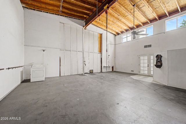 4015 W TOPEKA Drive, Glendale, AZ 85308