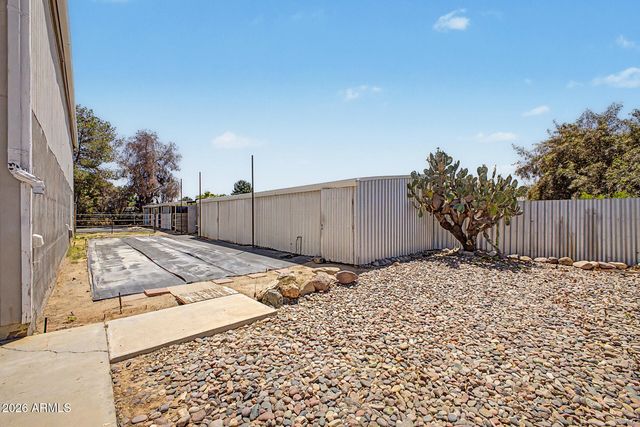 4015 W TOPEKA Drive, Glendale, AZ 85308