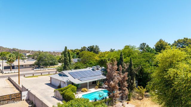 4015 W TOPEKA Drive, Glendale, AZ 85308