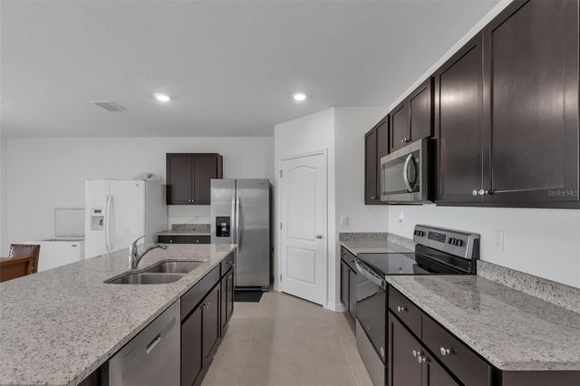 1392 SUGARWOOD STREET, Davenport, FL 33837