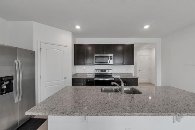 1392 SUGARWOOD STREET, Davenport, FL 33837