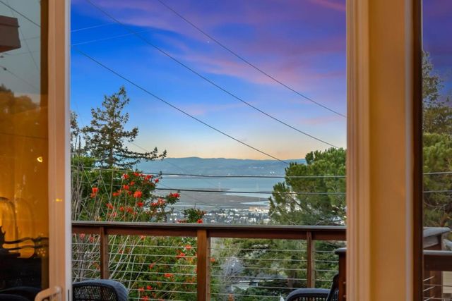 720 Temescal Way, Redwood City, CA 94062