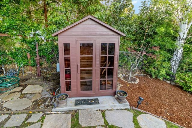 720 Temescal Way, Redwood City, CA 94062