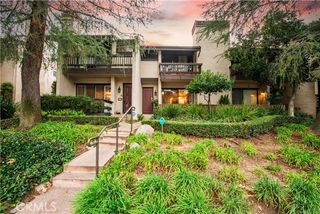 5711 Owensmouth 107, Woodland Hills (los Angeles), CA 91367