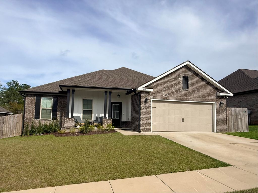 4603 Jayhawk Drive, Crestview, FL 32539