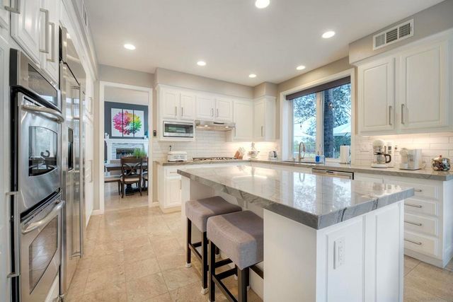 17277 N Woodson Court, Ramona, CA 92065