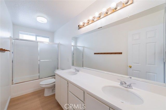 6695 Goldy Street, Eastvale, CA 92880