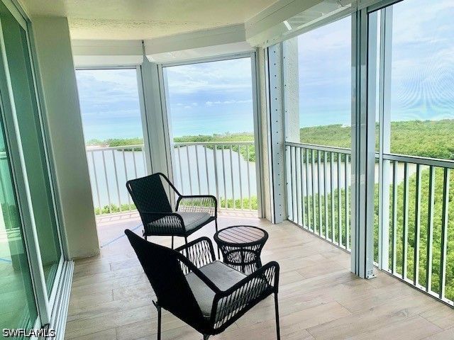 5550 HERON POINT DR 1505, Naples, FL 34108