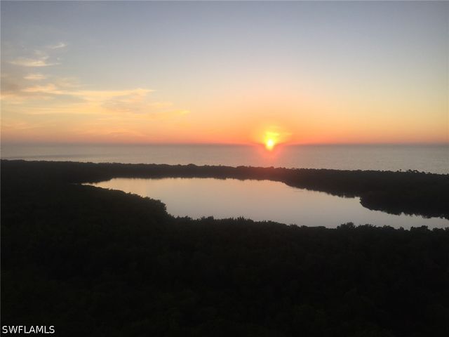 5550 HERON POINT DR 1505, Naples, FL 34108