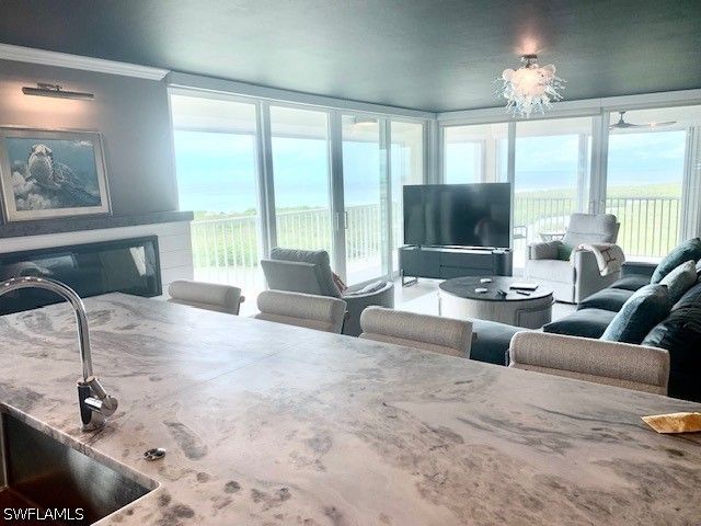 5550 HERON POINT DR 1505, Naples, FL 34108