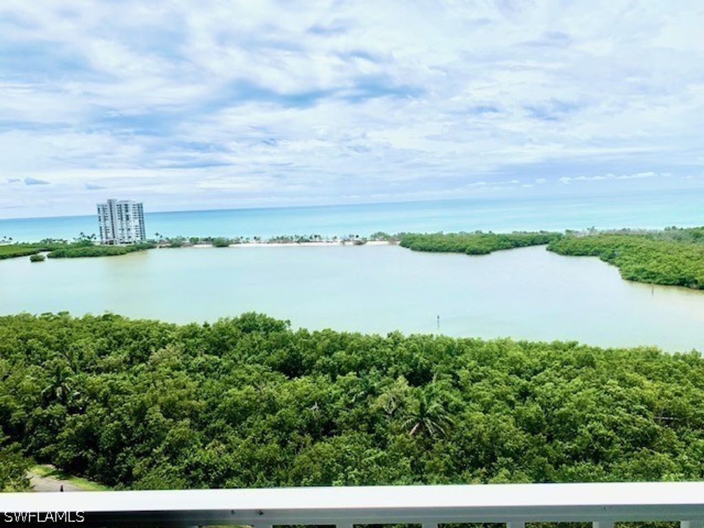 5550 HERON POINT DR 1505, Naples, FL 34108