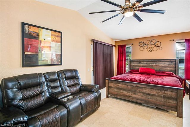 1216 Hancock Bridge PKWY, Cape Coral, FL 33990