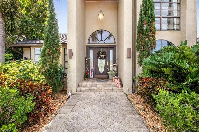 1216 Hancock Bridge PKWY, Cape Coral, FL 33990