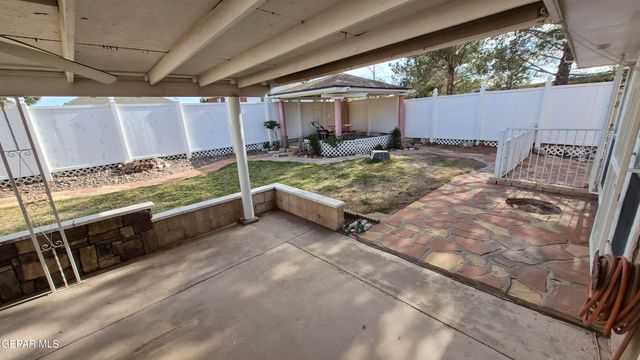 7324 DESIERTO PAIS Drive, El Paso, TX 79912