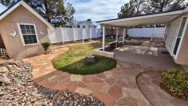 7324 DESIERTO PAIS Drive, El Paso, TX 79912