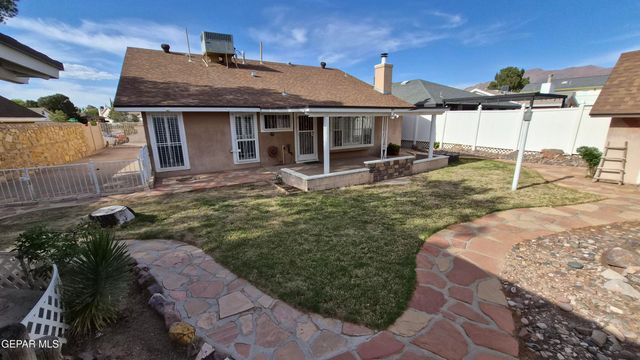 7324 DESIERTO PAIS Drive, El Paso, TX 79912