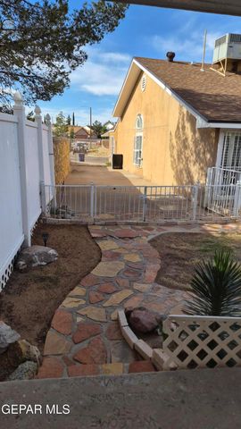 7324 DESIERTO PAIS Drive, El Paso, TX 79912