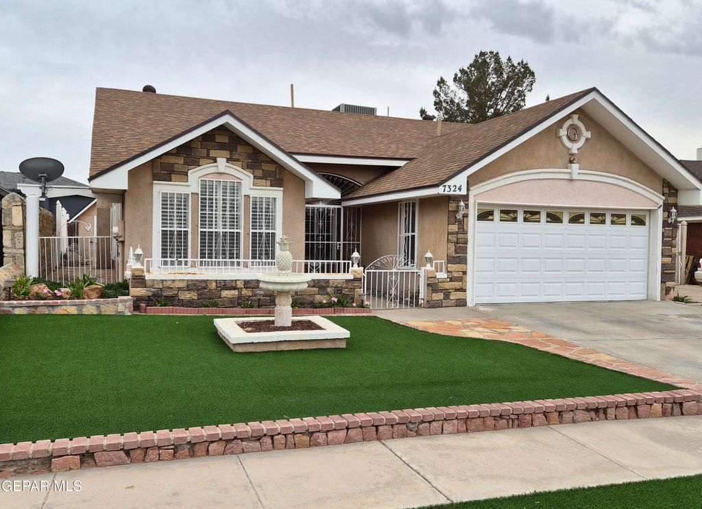 7324 DESIERTO PAIS Drive, El Paso, TX 79912