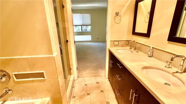 10535 Ashton, Los Angeles, CA 90024