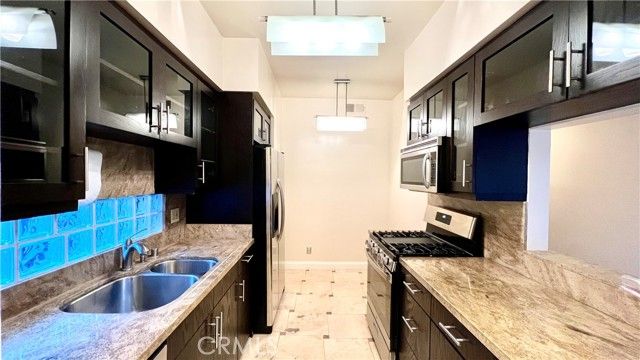 10535 Ashton, Los Angeles, CA 90024