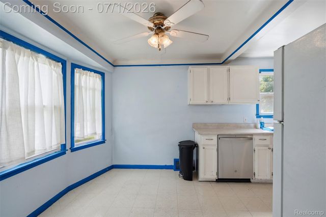 1427 Pearson Street, Ferndale, MI 48220