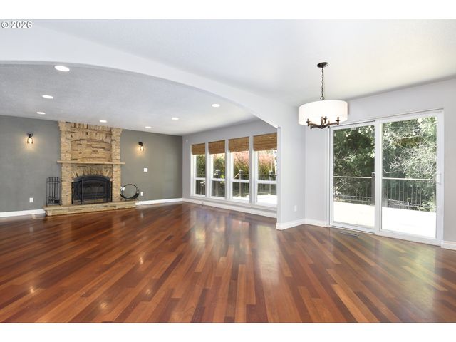 2571 Se ELLIOTT Dr, Gresham, OR 97080