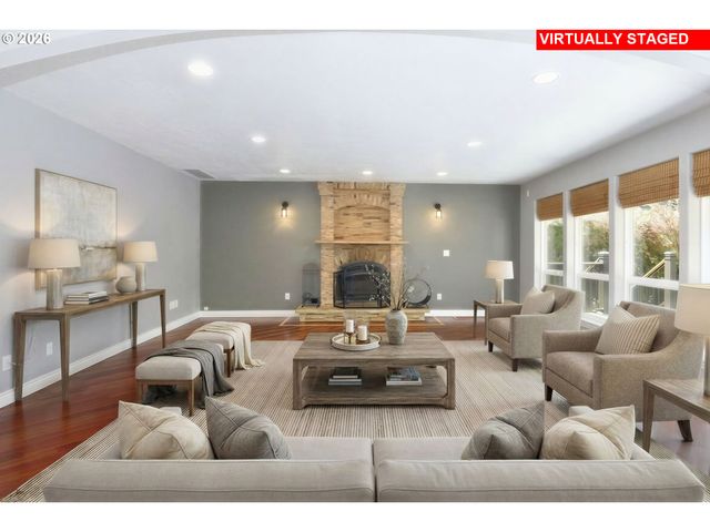 2571 Se ELLIOTT Dr, Gresham, OR 97080