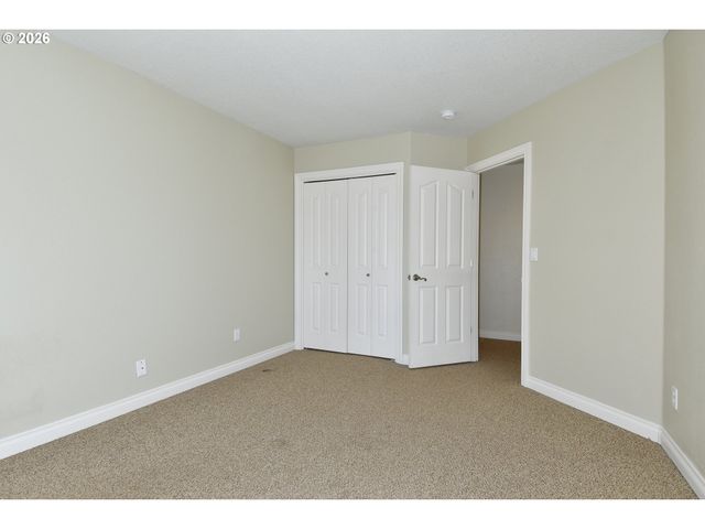 2571 Se ELLIOTT Dr, Gresham, OR 97080