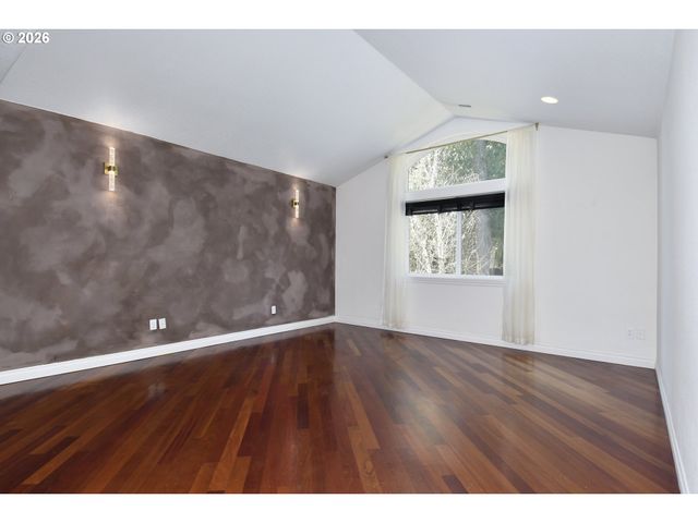 2571 Se ELLIOTT Dr, Gresham, OR 97080