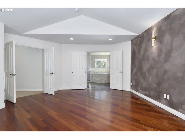 2571 Se ELLIOTT Dr, Gresham, OR 97080