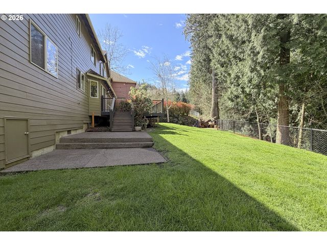 2571 Se ELLIOTT Dr, Gresham, OR 97080