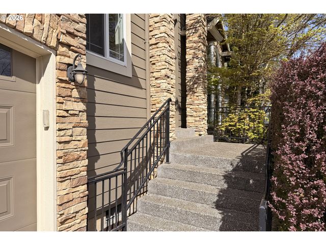 2571 Se ELLIOTT Dr, Gresham, OR 97080