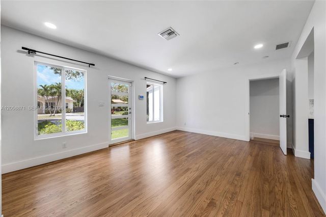 101 NW 100th St, Miami Shores, FL 33150