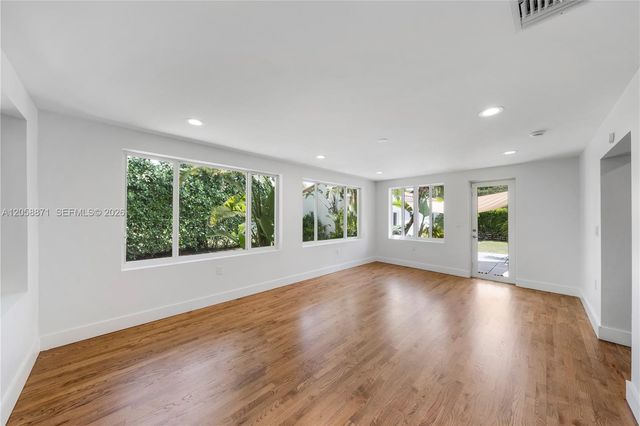 101 NW 100th St, Miami Shores, FL 33150
