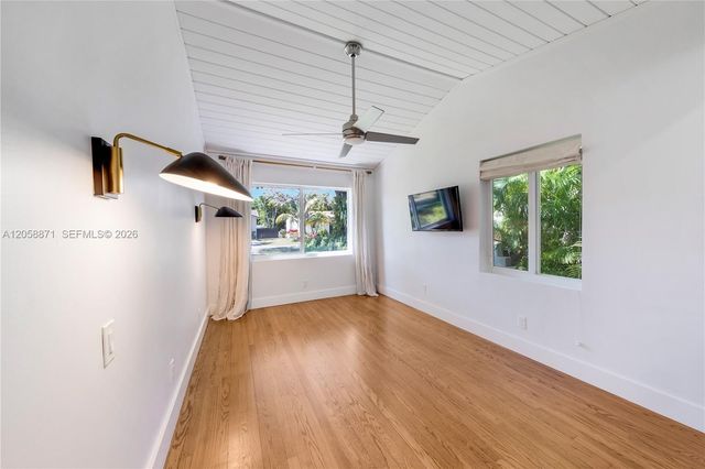101 NW 100th St, Miami Shores, FL 33150
