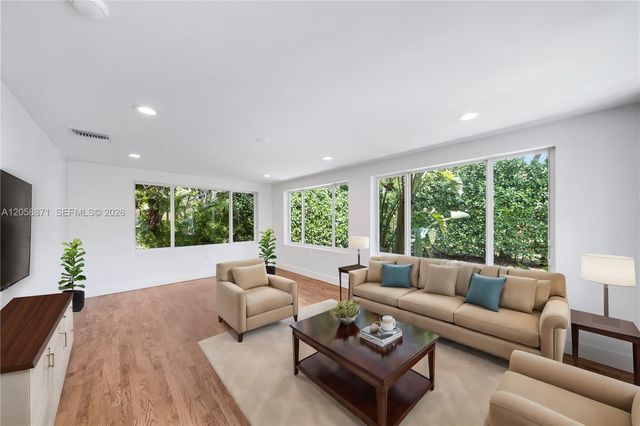 101 NW 100th St, Miami Shores, FL 33150