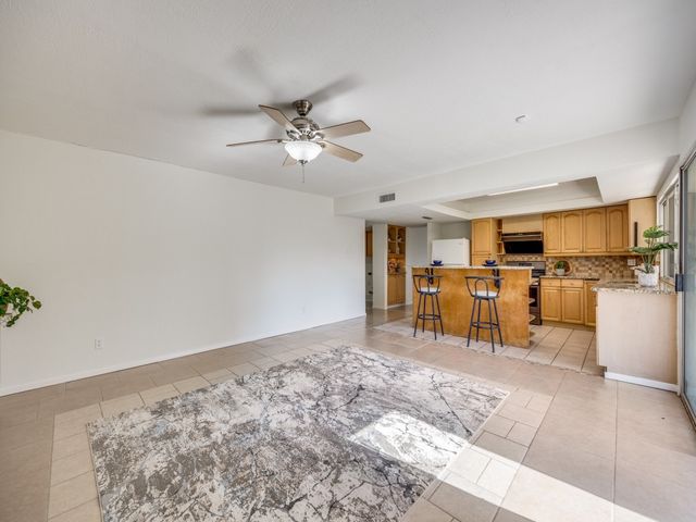 1822 Woodbury, Carrollton, TX 75007