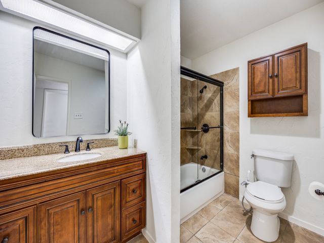 1822 Woodbury, Carrollton, TX 75007