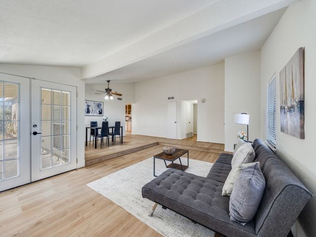 1822 Woodbury, Carrollton, TX 75007