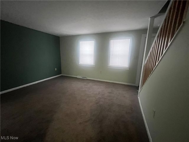 665 Crown Avenue, Ravenna, OH 44266