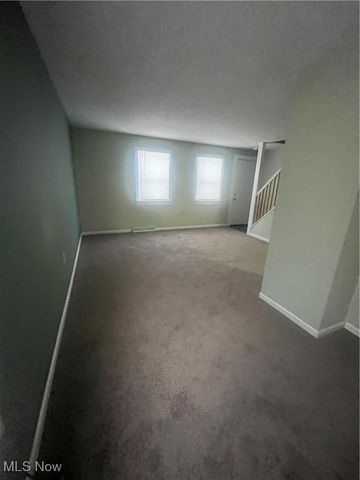 665 Crown Avenue, Ravenna, OH 44266