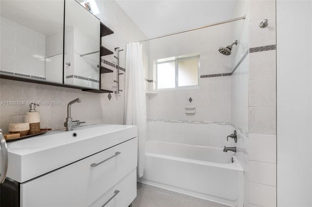 17071 SW 86th Ave, Palmetto Bay, FL 33157