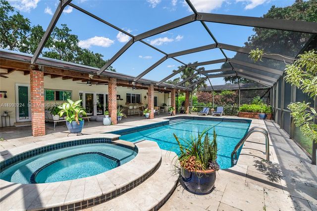 17071 SW 86th Ave, Palmetto Bay, FL 33157