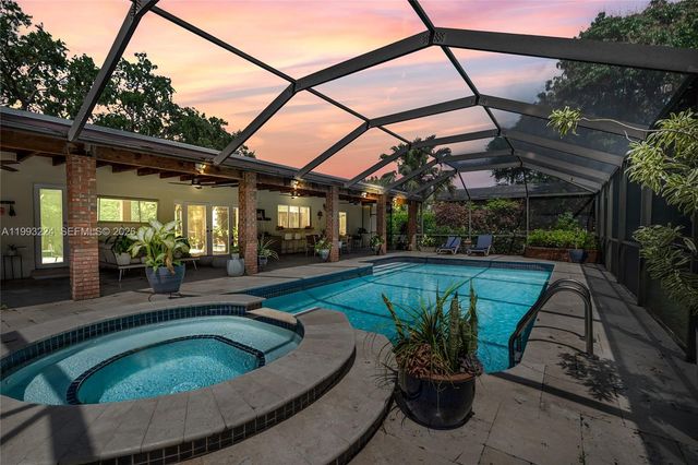 17071 SW 86th Ave, Palmetto Bay, FL 33157