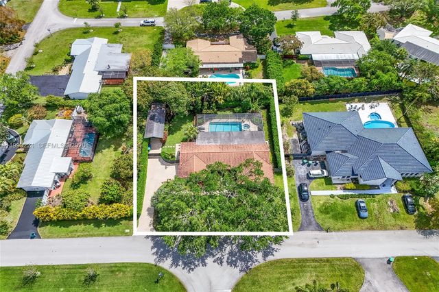 17071 SW 86th Ave, Palmetto Bay, FL 33157